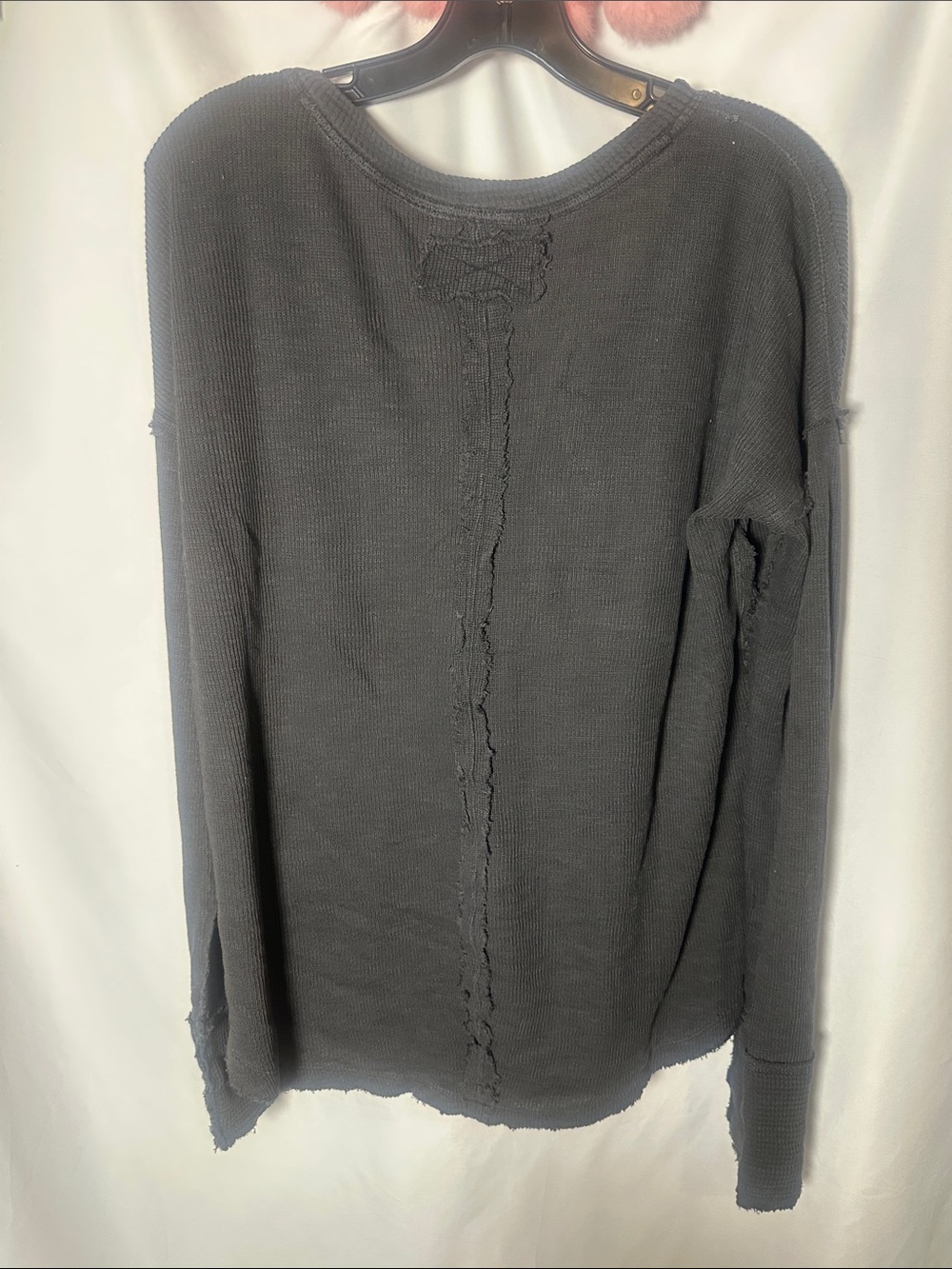 We The Free Black Distressed V-Neck Long Sleeve Top - Picture 8 of 9